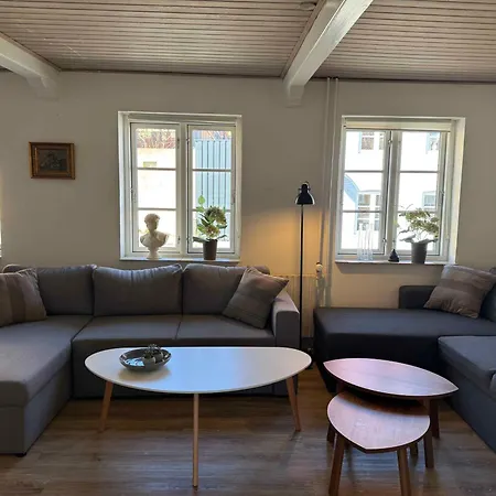 Idyllic Townhouse With Private Garden Allinge-Sandvig
