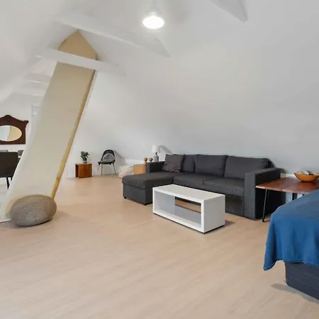 Idyllic Townhouse With Private Garden Villa *