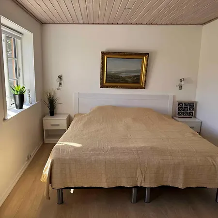 Villa Idyllic Townhouse With Private Garden
